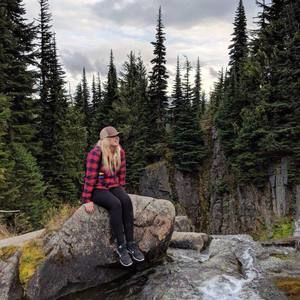 Meet your Posher, Amanda